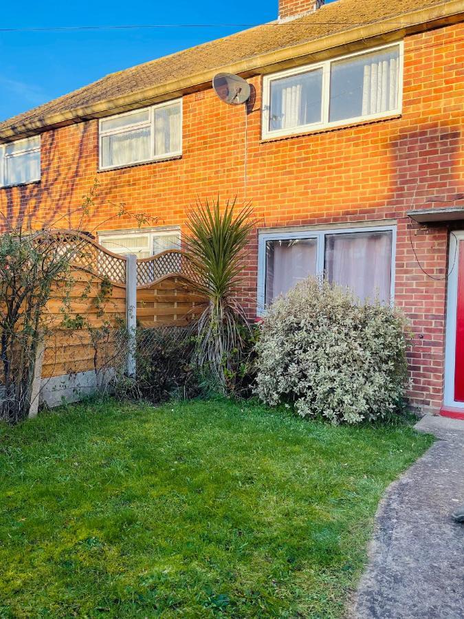 St Ives, King Bed Cosy Home, Parking, Fast Wi Fi St Ives  Exterior photo