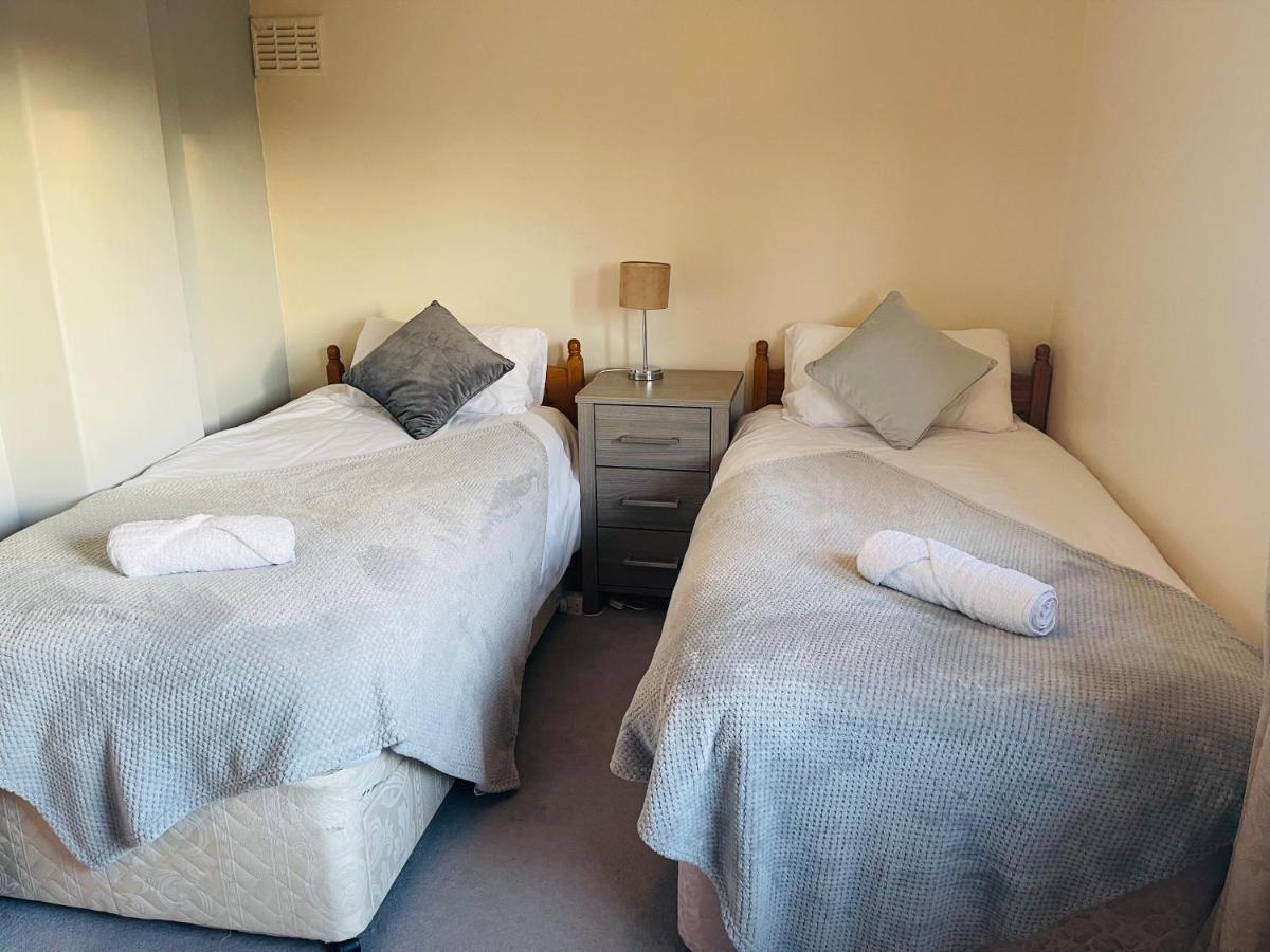 St Ives, King Bed Cosy Home, Parking, Fast Wi Fi St Ives  Exterior photo